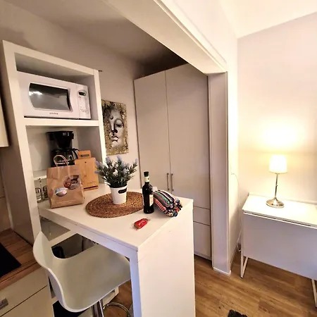 Haus Strandstr 01 *